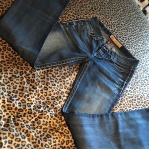 Women’s BKE jeans size 27